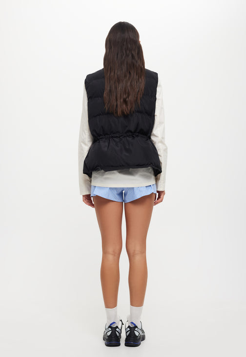 EMBLEM PUFFER VEST - BLACK