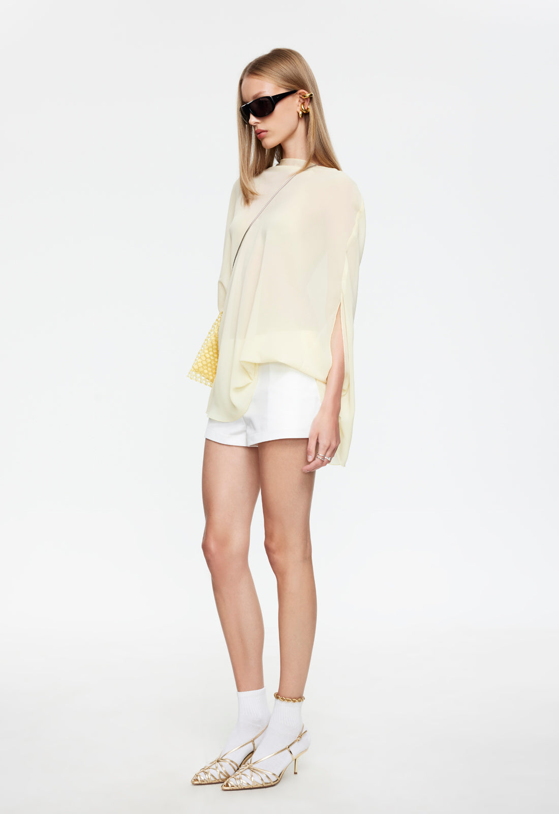 LEO SHORT - PEARL
