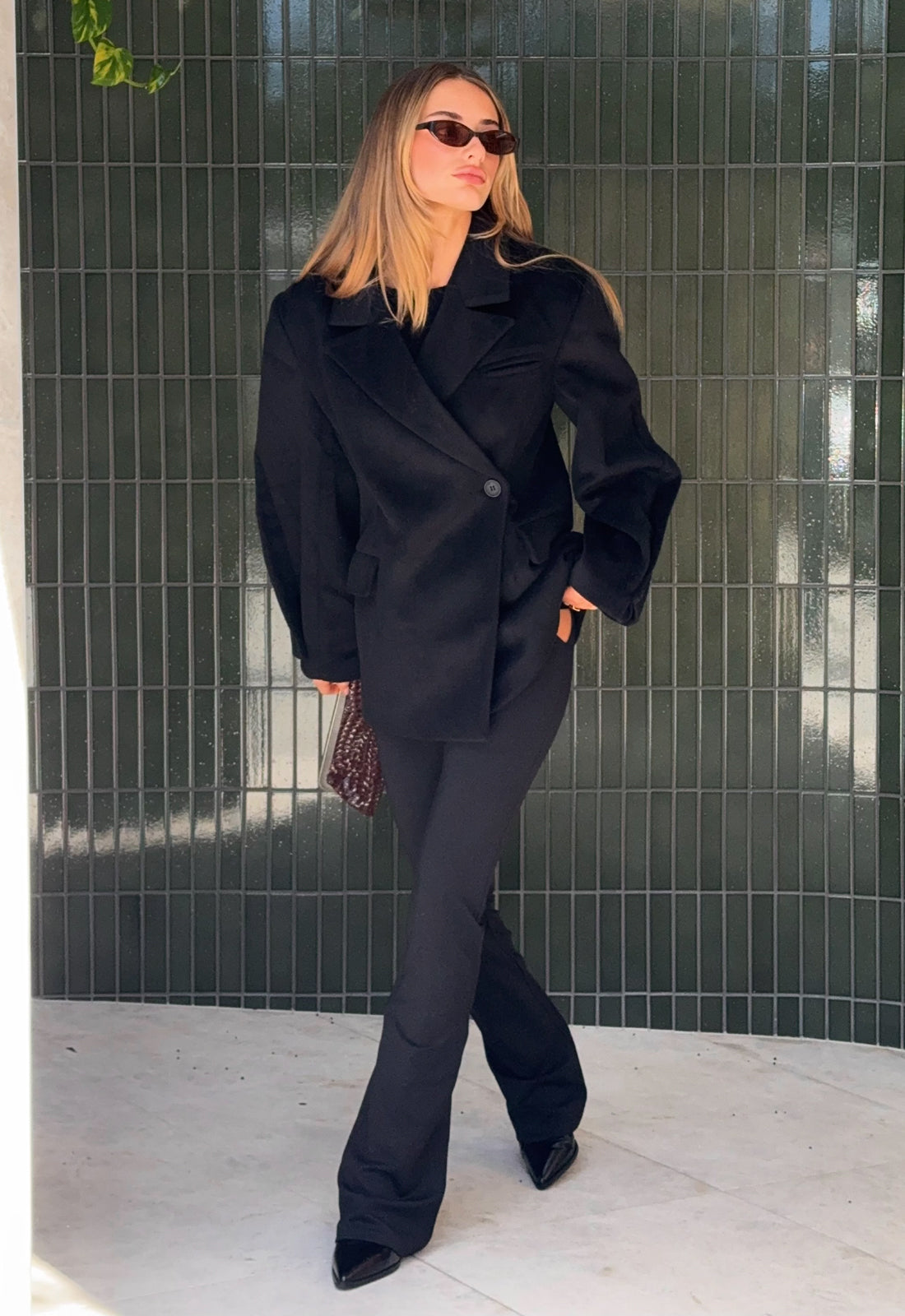 HEART SHAPED COAT - ONYX