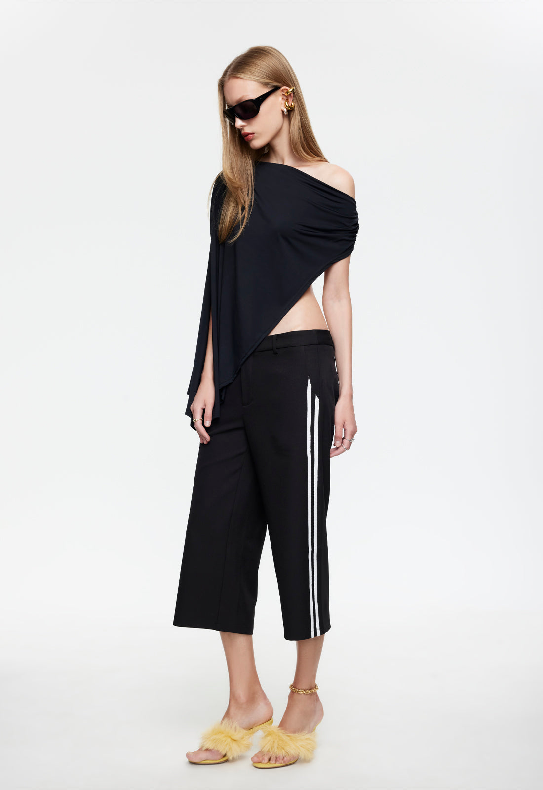 REBORN PONCHO - NOIR